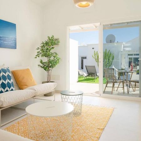 Luxurious Bungalow A2 In A Quiet Complex With Pool 100M From The Sea Charco del Palo Eksteriør bilde